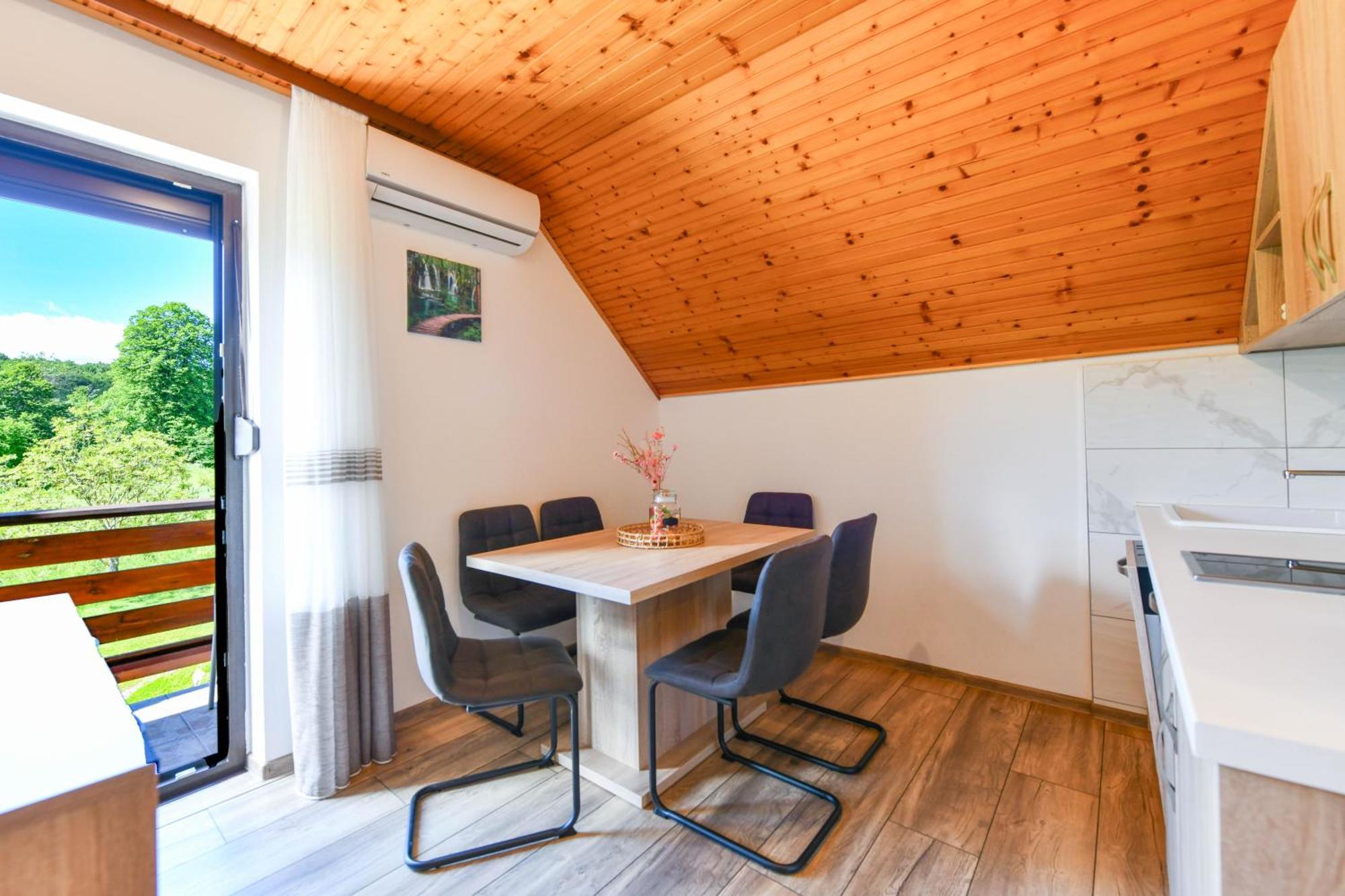 Apartment & Rooms Luketic Rastovača Eksteriør billede