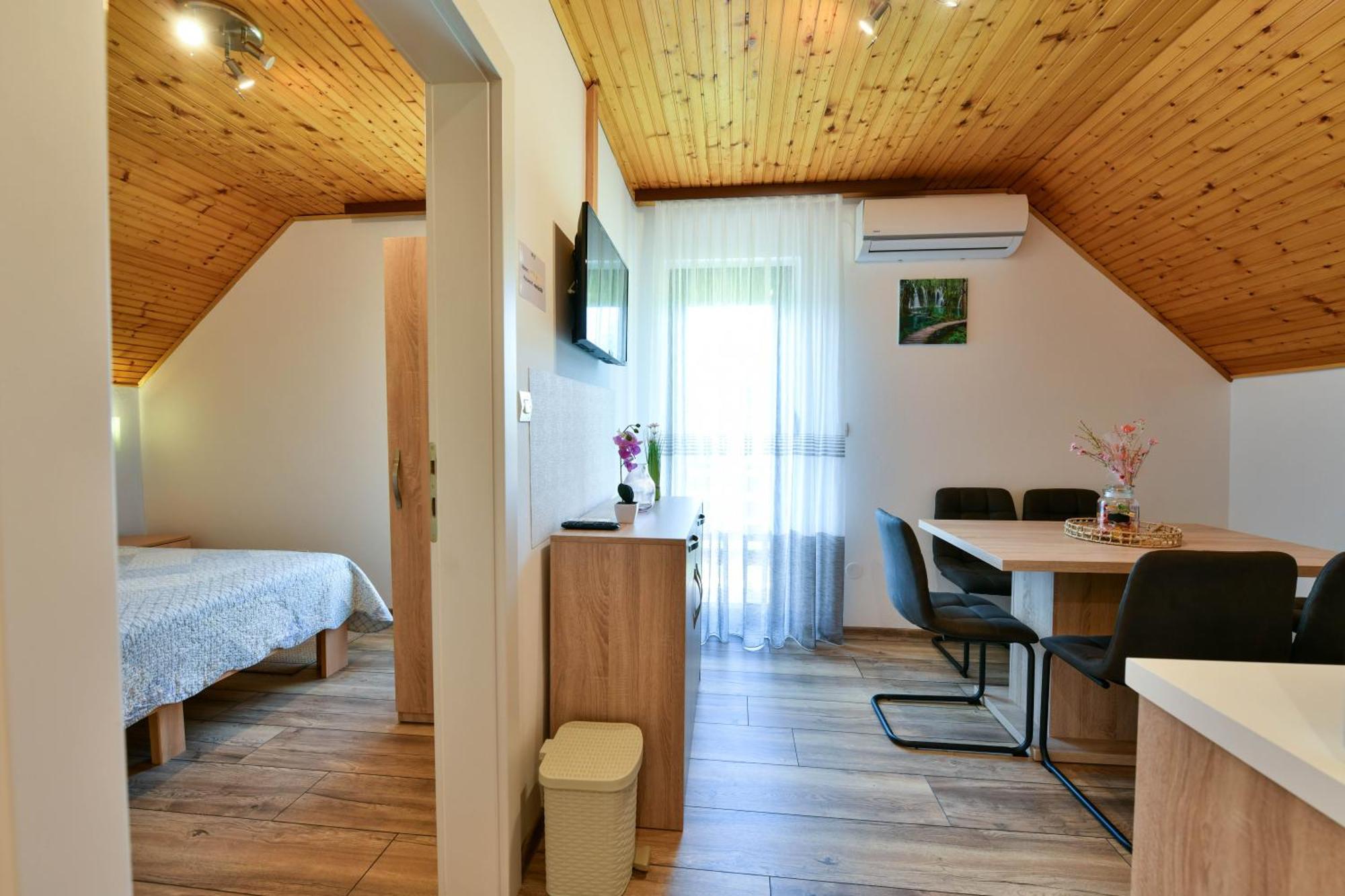 Apartment & Rooms Luketic Rastovača Eksteriør billede